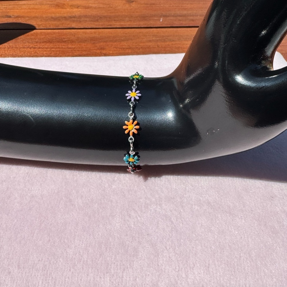 Dainty Floral Multicolor Stainless Steel Bracelet - Picture 2 of 8